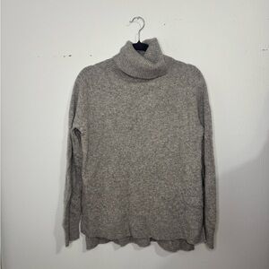 41 Hawthorn Heather Cashmere Gray Sweater